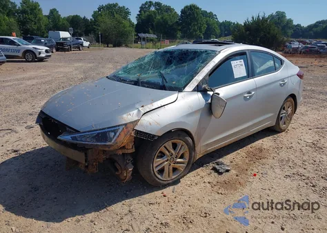 2019 Hyundai Elantra Value Edition z USA, uszkodzony, nr VIN 5NPD84LF0KH497395